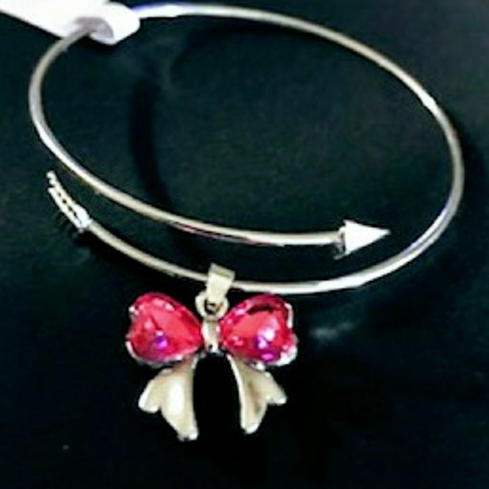 💝💘Pretty Bow & Arrow Bracelet💘💝
